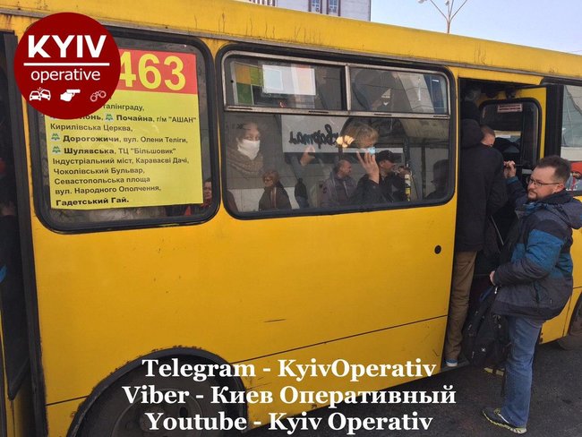 Kyiv suffers from traffic jams as underground remains closed 02