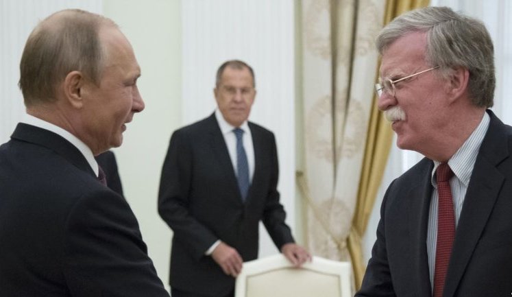 "Я приїхав без оливкової гілки", - Болтон зустрівся з Путіним у Кремлі. ВІДЕО+ФОТОрепортаж