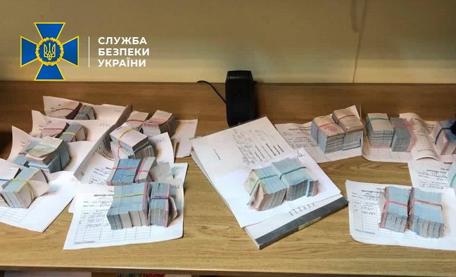 Чиновники Чернівецької міськради привласнили близько 5 млн грн компенсації за пільговий проїзд громадян, - СБУ 02