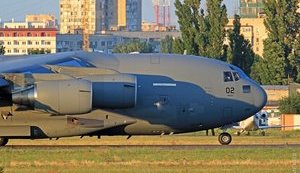 Два військові борти країн НАТО приземлилися в аеропорту Одеси. ФОТОрепортаж