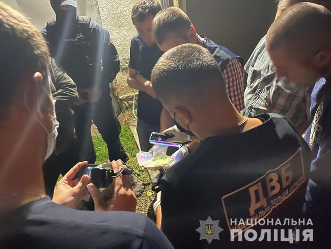 Майор поліції на Львівщині вимагав гроші у підлеглих, - Нацполіція 02