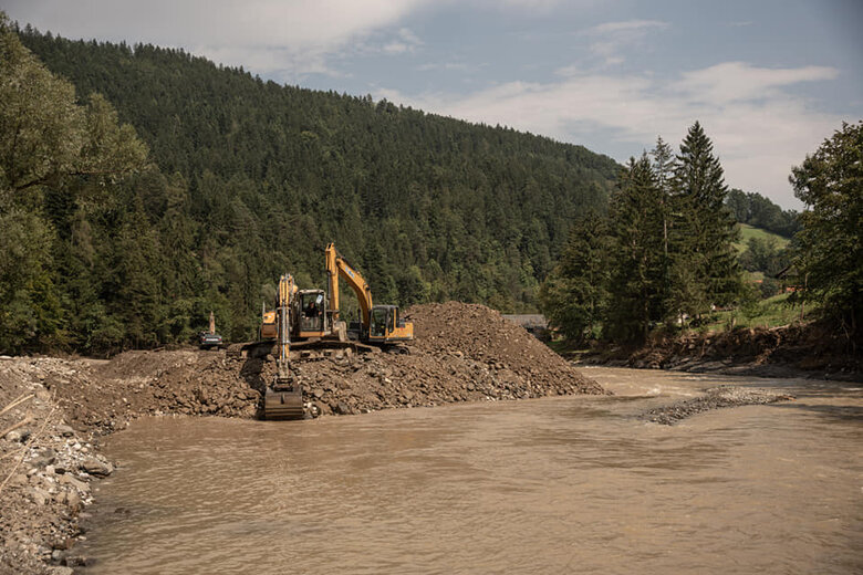 Ukrainian rescuers in Slovenia changed direction of channel on one of washed-out rivers, - SES 07