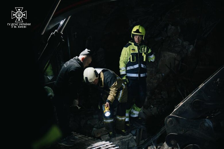 Кількість загиблих внаслідок обстрілу Києва зросла до 23 02