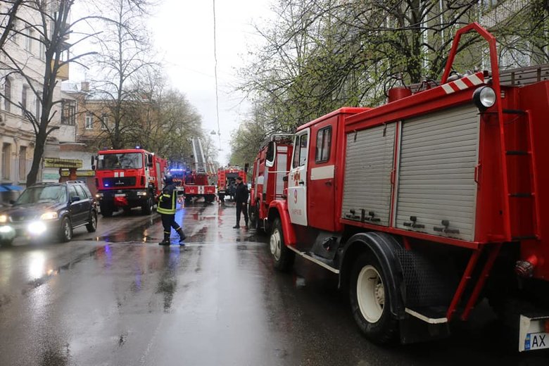 Occupant missiles hit 18 houses in Kharkiv - State Emergency Service 05 Occupant missiles hit 18 houses in Kharkiv - State Emergency Service 05
