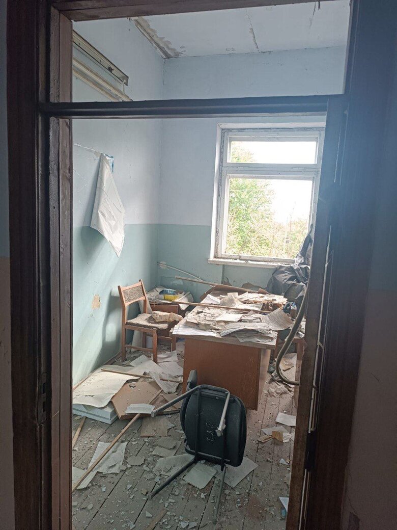 Армія РФ атакувала Михайлівку на Херсонщині, пошкоджено адмінбудівлю 04