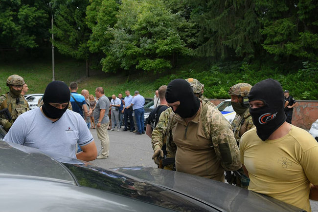 Навчання в Рівному: ОДА звільняли від терористів 05