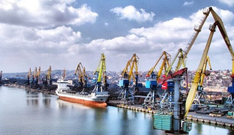 Росія відкрила окуповані порти Маріуполя і Бердянська для іноземних суден щоб вивозити ресурси