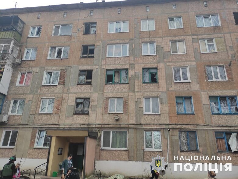 Наслідки обстрілів Донеччини: росіяни атакували 10 населених пунктів 04