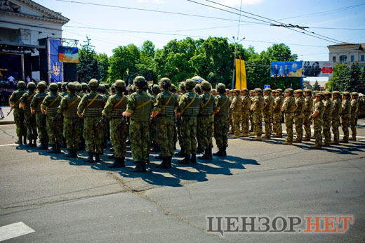 Третя річниця визволення Маріуполя - парад захисників міста 22
