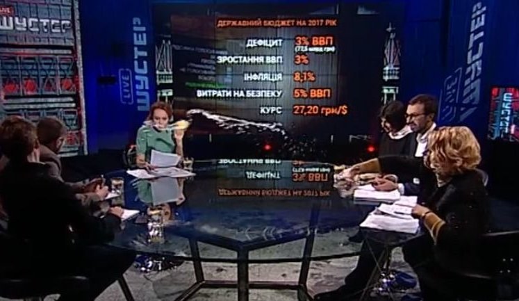 "Сидите молчите. Александра!", - во время ток-шоу Кужель выплеснула на Мосийчука стакан воды. ВИДЕО