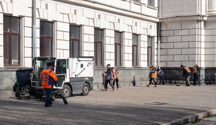 Shahed attack on Dnipro: regional council building damaged. PHOTOS