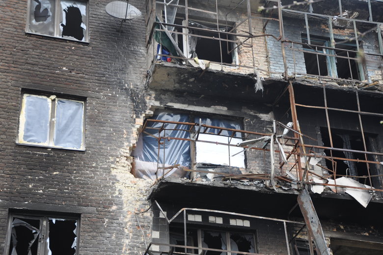 Зруйноване окупантами селище Горенка у передмісті Києва 46