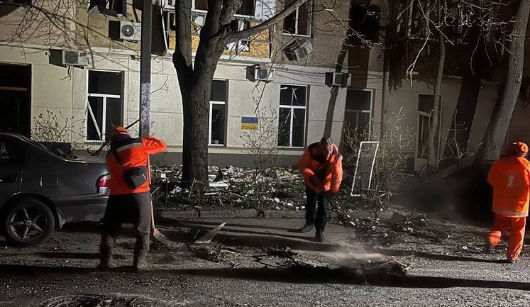 Ворог масовано атакував Одесу БпЛА: одна людина загинула, ще 11 постраждалі. ФОТОрепортаж