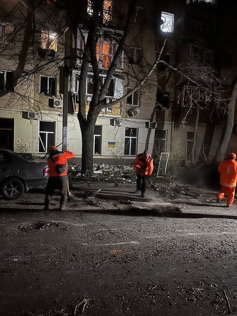 Удар по Одесі: руйнування в трьох районах, є жертва