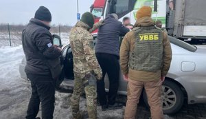 Двох жителів Закарпаття підозрюють в організації незаконного переправлення до ЄС, - ДПСУ. ФОТО