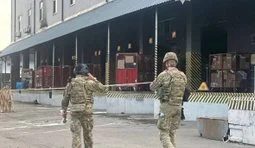 Вибух на поштовому терміналі в Оболонському районі Києва: що відомо?