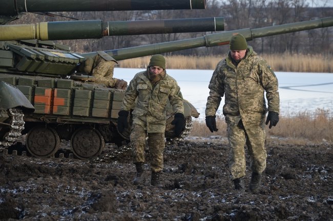 У зоні АТО провели танковий іспит, - Міноборони 08