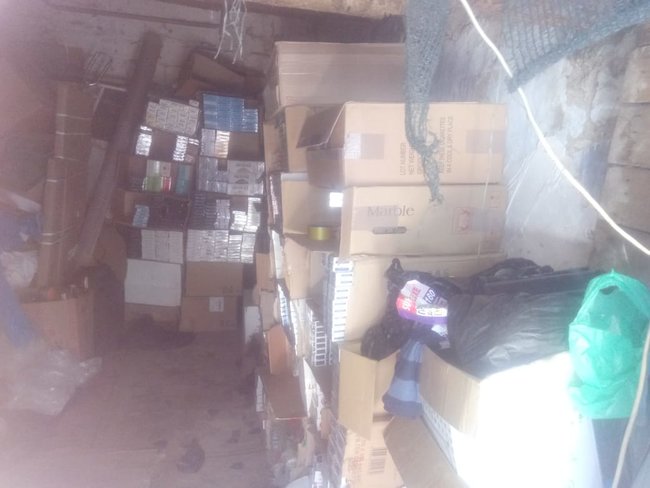 В Одессе налоговой милицией и пограничниками ликвидировано подпольное производство сигарет, изъято товаров на 5,8 млн грн 09 В Одессе налоговой милицией и пограничниками ликвидировано подпольное производство сигарет, изъято товаров на 5,8 млн грн 09