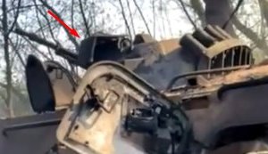 Soldiers of 80th Separate Assault Brigade destroyed modified Russian armored personnel carrier-80 with crew. VIDEO 18+