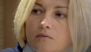 Herashchenko receives letters from political prisoners Sushchenko and Abseitov. PHOTO