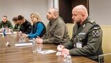 Умеров встретился с министром обороны Канады Блэром
