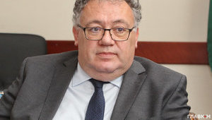 Посол Угорщини Ійдярто про освітній закон: Наразі позиції Києва та Будапешта все ближче і ближче одна до одної