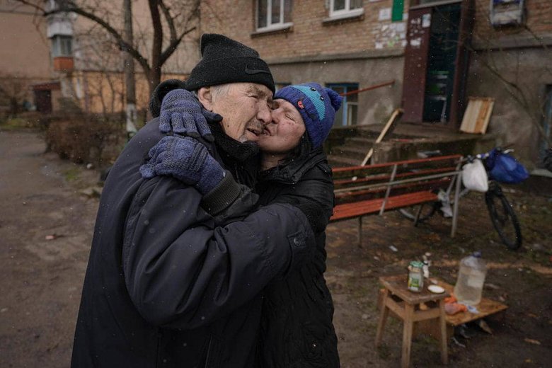 Сліди тортур, тіла зі звязаними руками та спроби приховати злочини: звірства росіян у Бучі 06