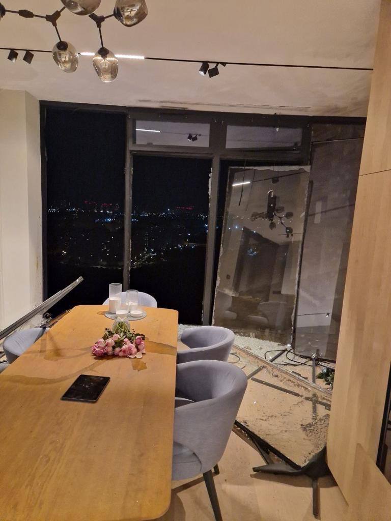 У Києві працювала ППО, уламки шахеда впали на будинок у Солом’янському районі, - КМВА 03 У Києві працювала ППО, уламки шахеда впали на будинок у Солом’янському районі, - КМВА 03