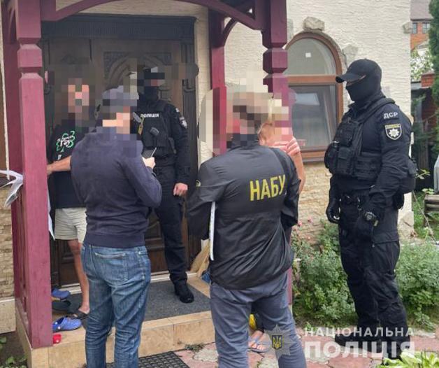 Председатель райсуда на Виннитчине подозревается в получении 120 тыс. грн взятки, - НАБУ 01