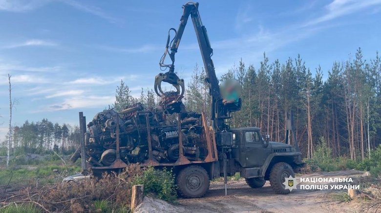 Незаконний видобуток бурштину: на Рівненщині викрили схему