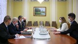 Офіс президента обговорив із повіреною США Квін зміцнення обороноздатності України