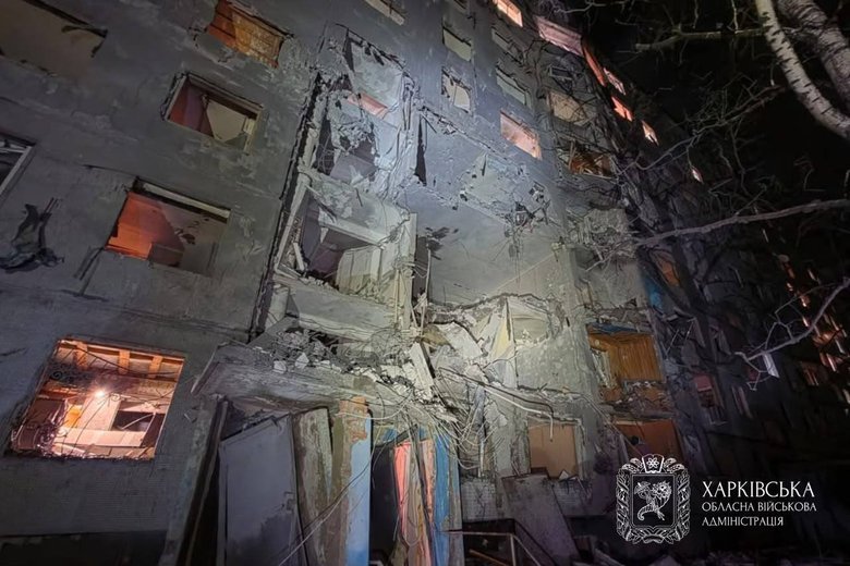 Ворожий удар припав у другий поверх багатоквартирного будинку у Харкові