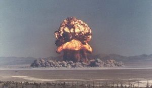 Putin won't order to press nuclear button because he knows: this order simply won't be carried out, - Grozev