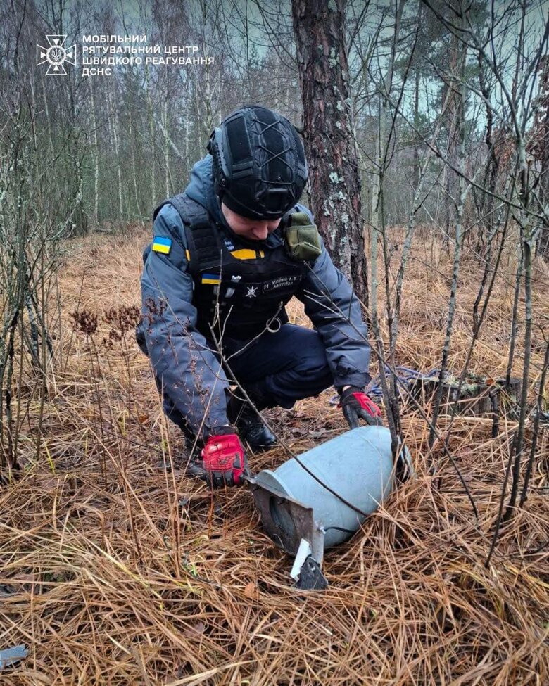 Сапери виявили та вилучили бойову частину ворожого БпЛА "Герань-2" на Київщині