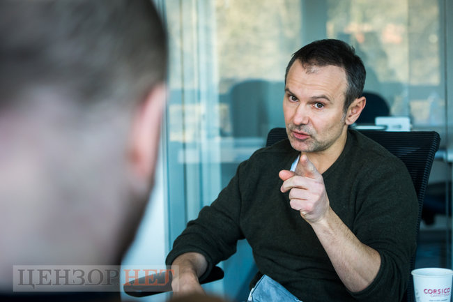 Святослав Вакарчук: Я спілкуюсь із президентом. Тема Донбасу і Криму займає 80% наших розмов 07 Святослав Вакарчук: Я спілкуюсь із президентом. Тема Донбасу і Криму займає 80% наших розмов 07