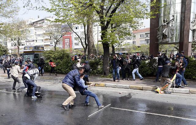 протест первомай радикалы