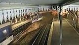 В Аргентине автобус столкнулся с двумя поездами: 11 погибших, 170 получили ранения. ВИДЕО.