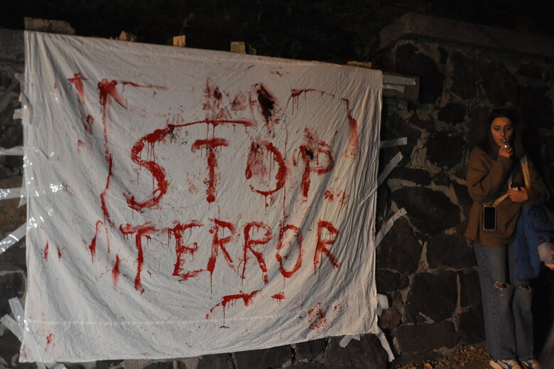 Russia+Iran new axis of evil: у Києві пікетували посольство Ірану через постачання зброї Росії 39