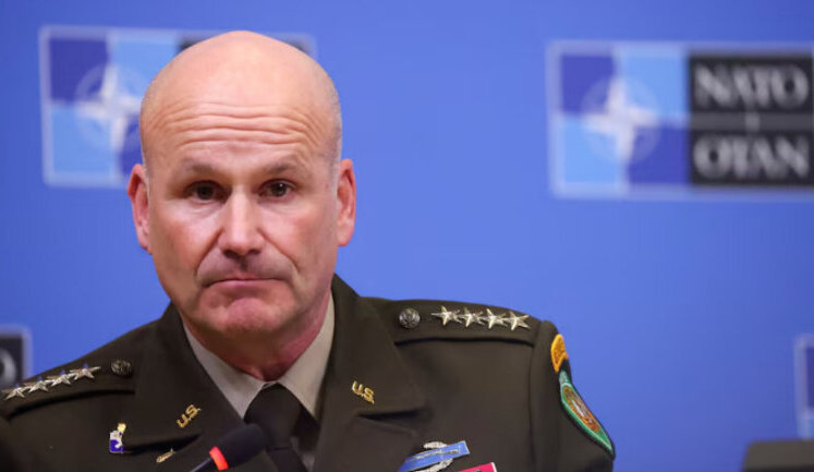 Украина частично решила проблему нехватки военных на фронте, - Каволи