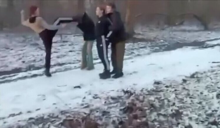 Juveniles abusing and beating 12-year-old girl in Bila Tserkva. VIDEO 18+