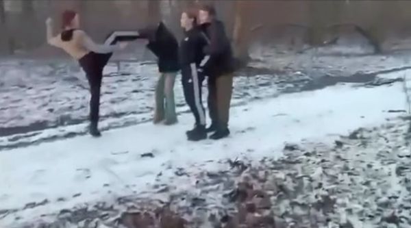 підлітки б&rsquo;ють дівчинку у Білій Ценркві