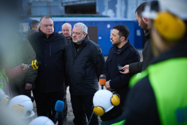 Володимир Зеленський відвідав Хмельницьку атомну електростанцію 13 лютого