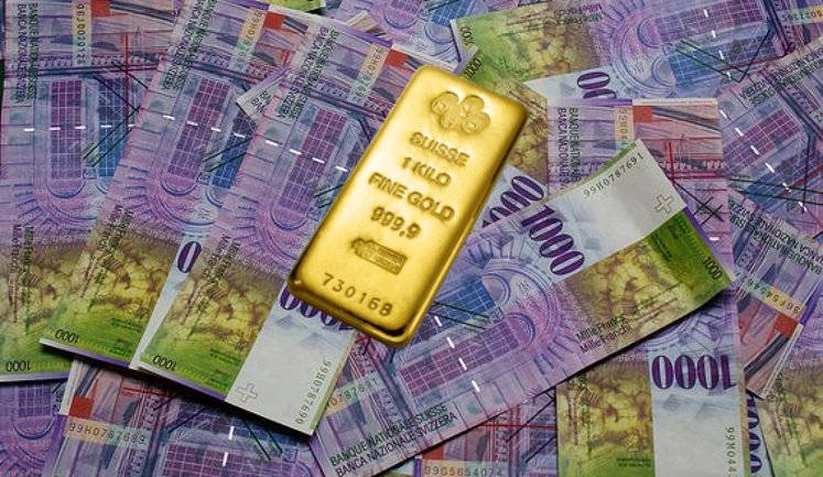 Швейцарський франк став "другим золотом" серед безпечних активів на тлі геополітичної нестабільності, ‒ FT