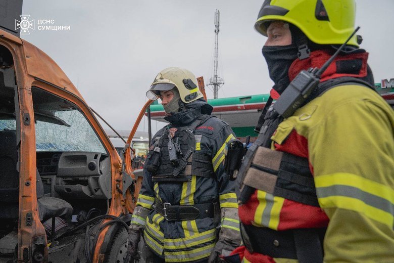 Удар РФ по перехрестю в Сумах