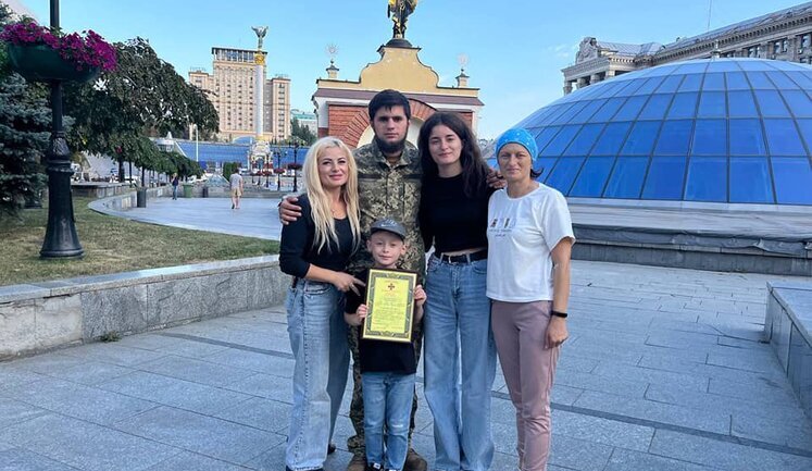 Мама ДаВінчі Оксана Коцюбайло: "У травні 2022 року лікарі давали мені три-чотири місяці життя. Саме Дмитро наполягав, щоб я пройшла лікування"