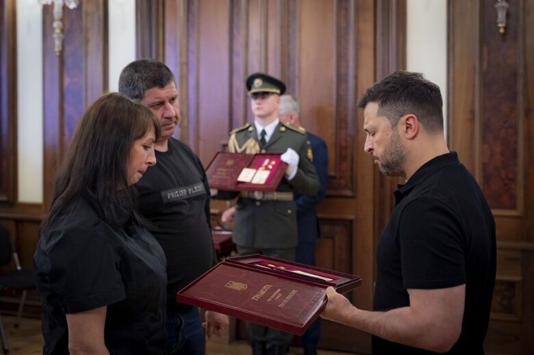 нагородження сімей загиблих воїнів ССО