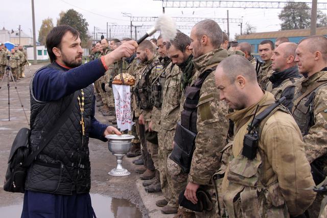 Воїнів-артилеристів, які повернулися із зони АТО, урочисто зустріли на Київщині 08