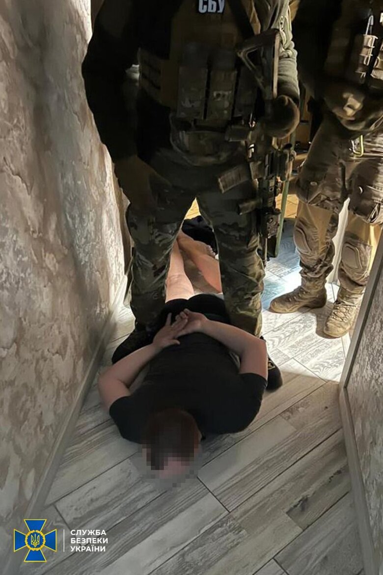 Знешкоджено злочинну організацію, яка під виглядом добробатів тероризувала киян, - СБУ 03