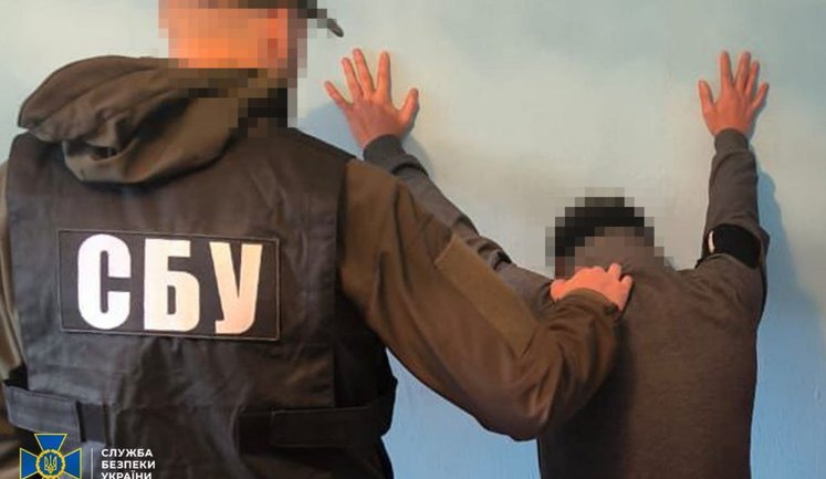 Викрито шахраїв із Запоріжжя, які під виглядом військових збирали допомогу на ЗСУ, - СБУ. ФОТОрепортаж